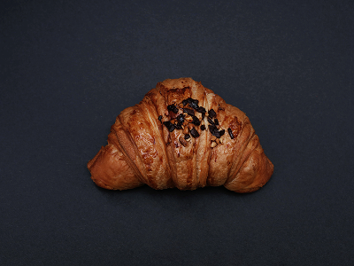 Круассан шоколад — Семейная пекарня Кривоноговых — Свежие круассаны и выпечка в Сочи